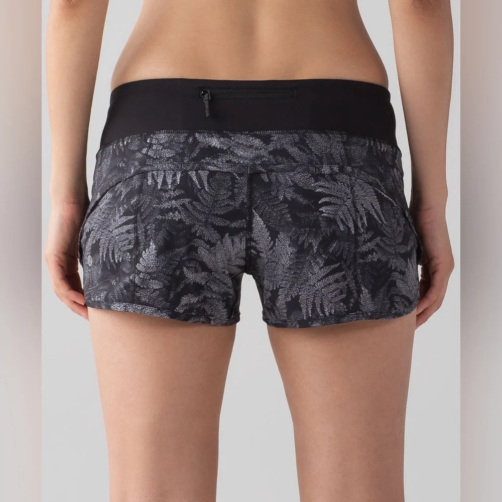 Lululemon Speed Short Kindred Spirit‎ Black Multi / Black W7A19S Size 4